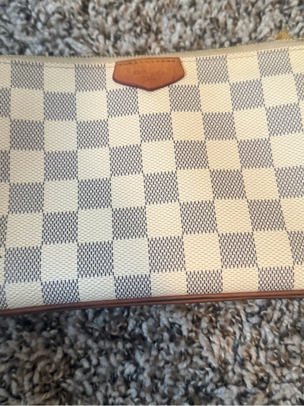 Louis Vuitton White Damier Azur Crossbody with Brown Leather Strap - Picture 4 of 16
